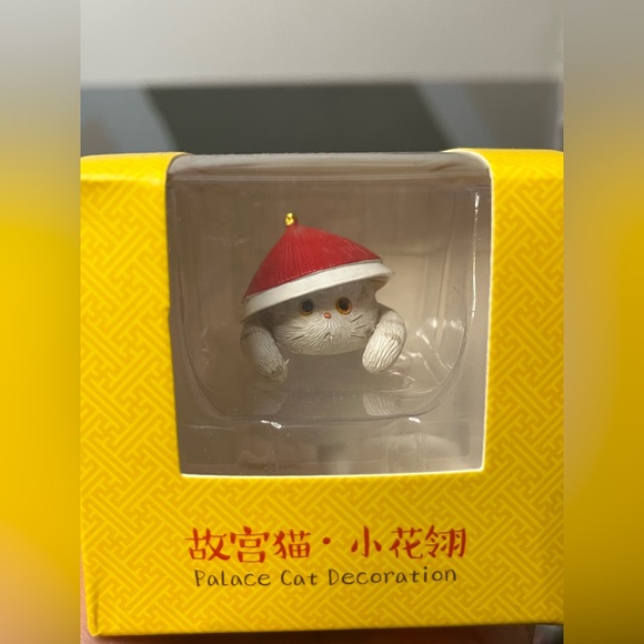 Chinese Palace Cat Decorations. - Picture 1 of 6